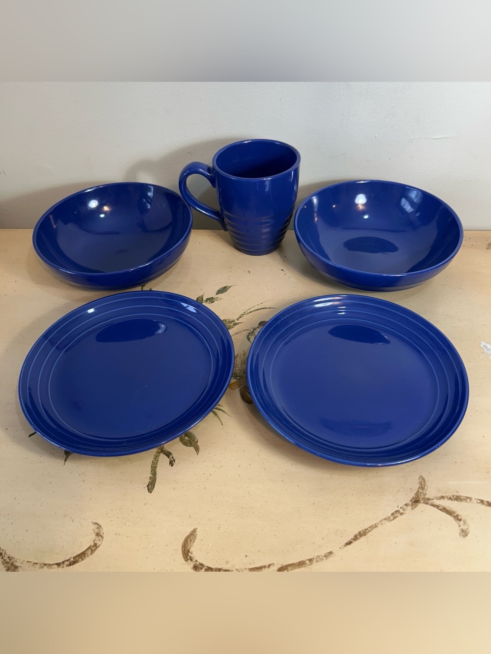 Pier 1 Essentials Blue Stoneware Dinnerware Bowls Salad Plates Mug 5 PC SET